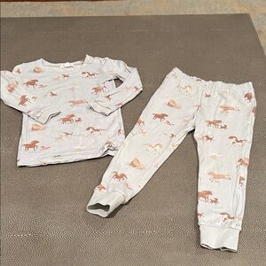 Angel Dear Horse Pattern Pajama Set - Cream and Brown